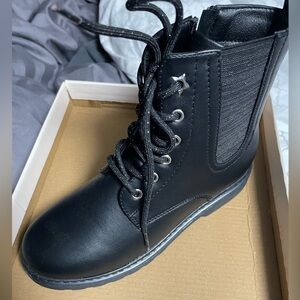 SO Roxanna Combat Boot Kids Size 3 New in Box